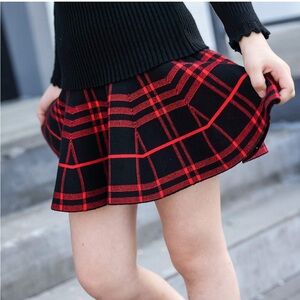 Girl’s Medium Plaid Skater Skirt Knit Stretch High Waist Mini
